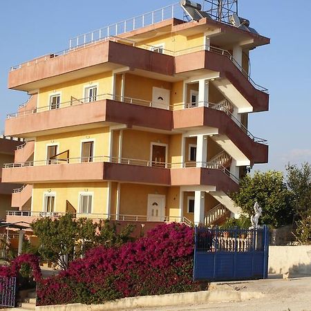 Apartments Vila Ardi Saranda Oda fotoğraf